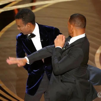 Will Smith slapping Chris Rock